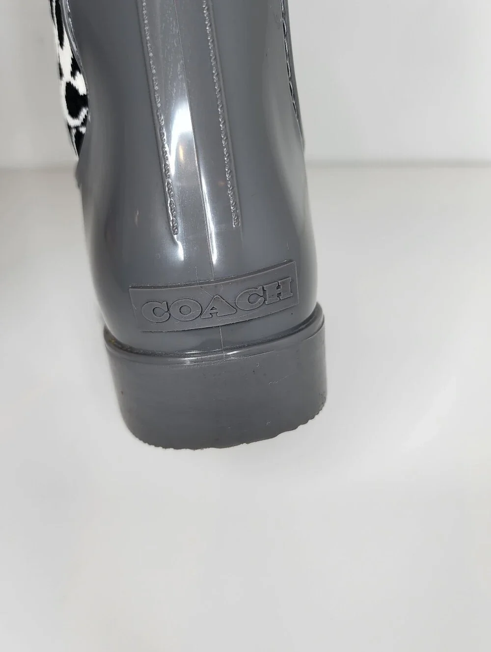 Coach Gray Chelsea Rain Ankle Boots with Signature Knit Collar Size 8